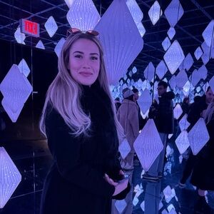 Meet your Posher, Jasmine